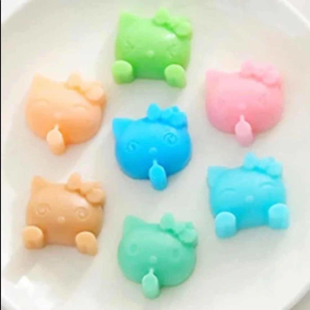Hello Kitty silicon mold.NWT - Picture 3 of 4